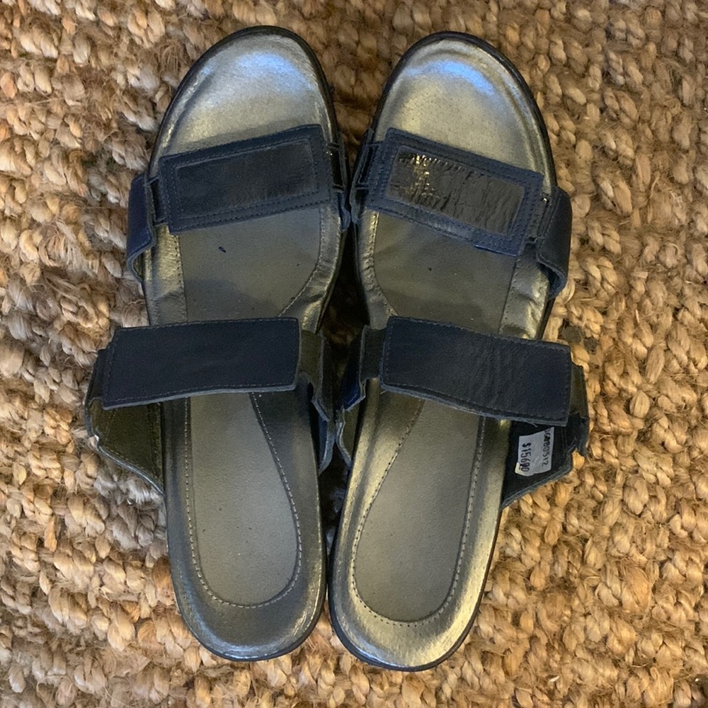 Naot wedge sandals